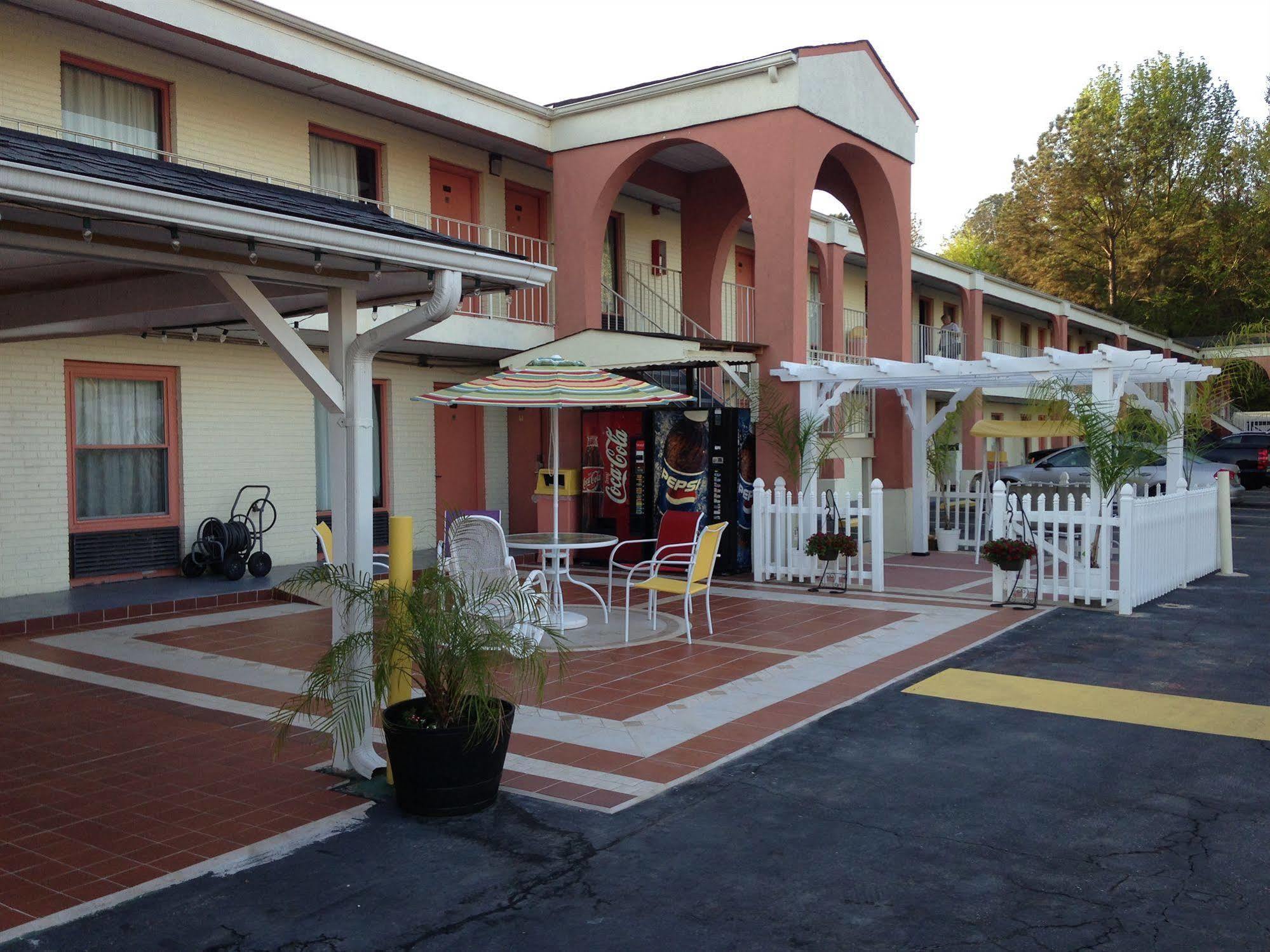 Scottish Inn Огаста Екстер'єр фото